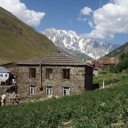 Caucasus Guesthouse Ушгули Екстериор снимка