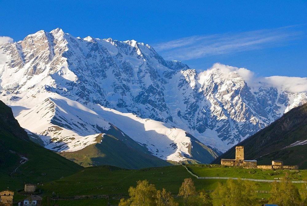 Caucasus Guesthouse Ушгули Екстериор снимка