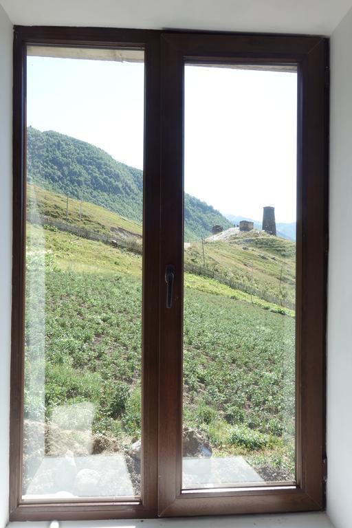 Caucasus Guesthouse Ушгули Екстериор снимка