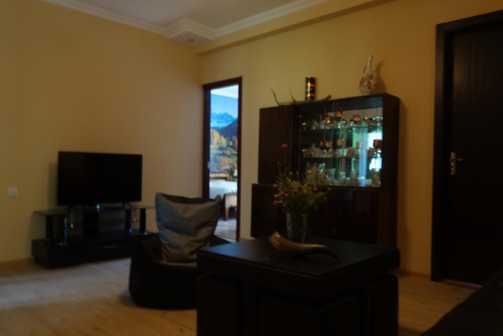 Caucasus Guesthouse Ушгули Екстериор снимка