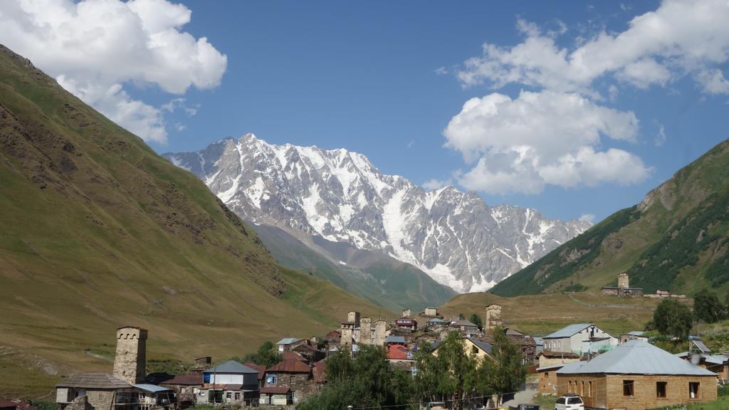 Caucasus Guesthouse Ушгули Екстериор снимка